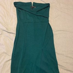 PrettyLittleThing-Emerald Green Dress With Split